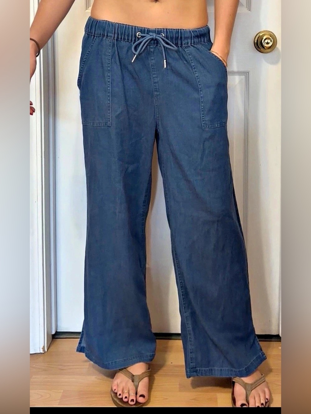 Women's Wide Leg Pants in Blue Like New